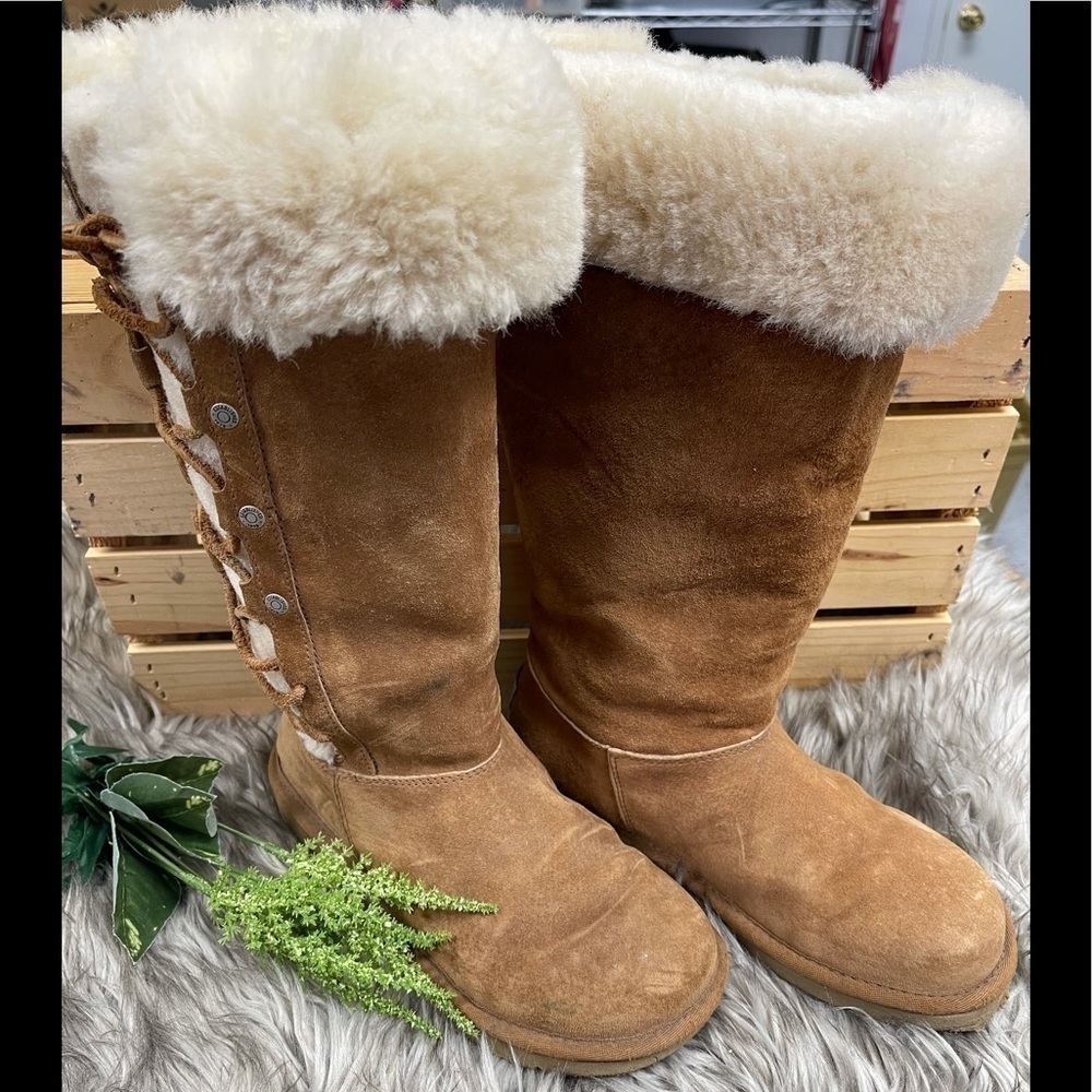 𝅺SIDE lace up UGG Boots
